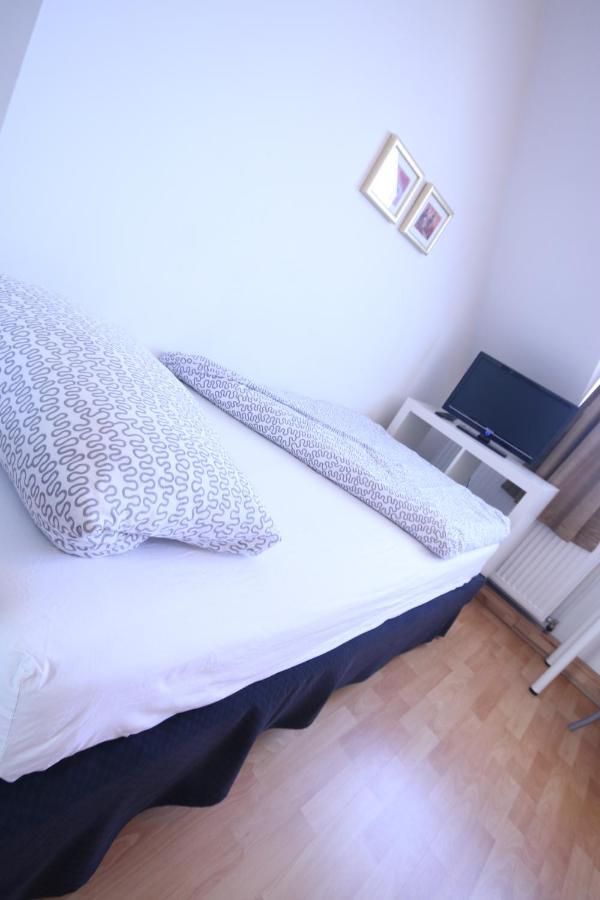 Moderne Studio Apartments Und 4 Zimmer Wohnungen In Oberhausen, Ideal Fuer Geschaeftsreisende Und Monteure Zewnętrze zdjęcie