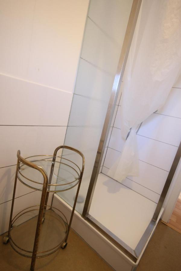Moderne Studio Apartments Und 4 Zimmer Wohnungen In Oberhausen, Ideal Fuer Geschaeftsreisende Und Monteure Zewnętrze zdjęcie